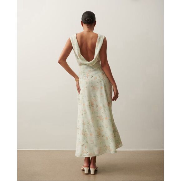 Abercrombie & Fitch Dresses & Skirts - Abercrombie & Fitch Draped Open-Back Maxi Dress in Light Green Floral